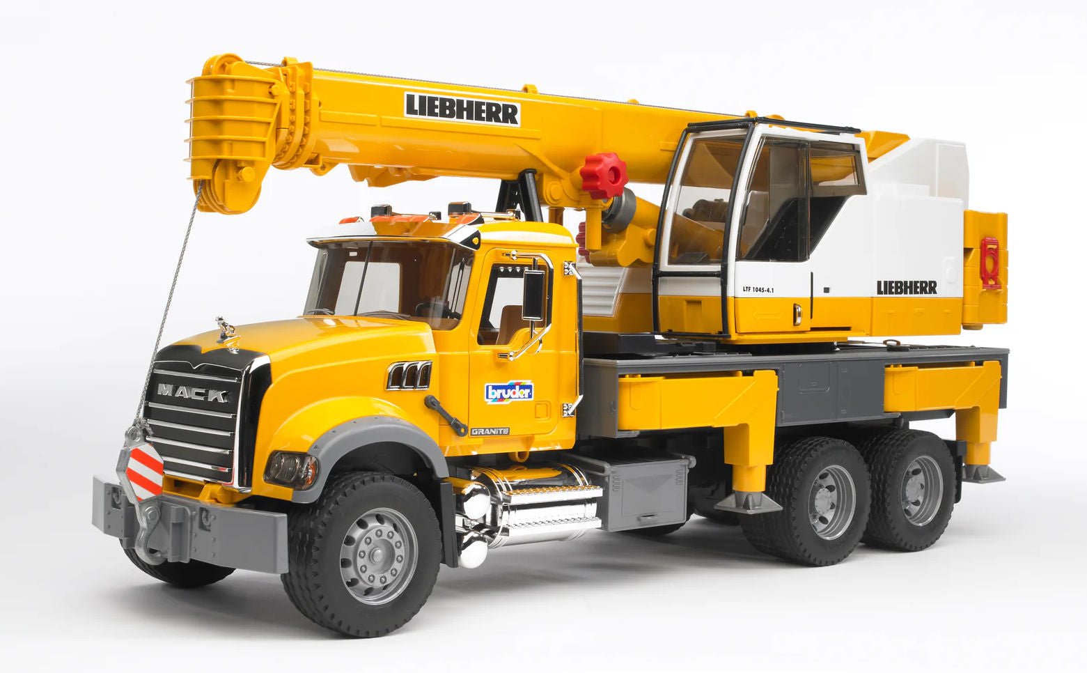 #02818 1/16 Mack Granite Liebherr Crane Truck