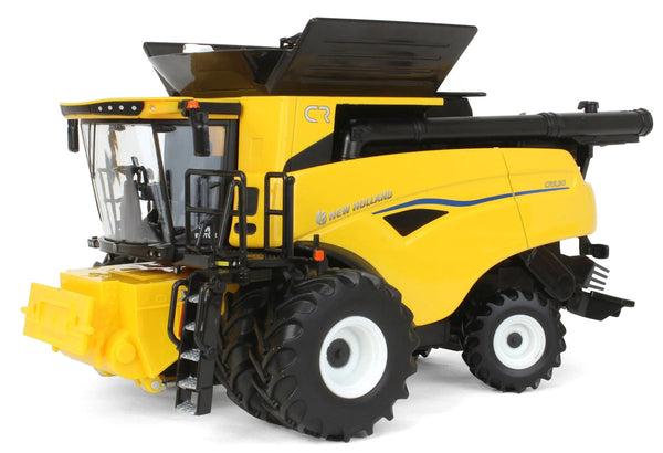 13973 1/32 New Holland CR9.90 Combine with Grain & Corn