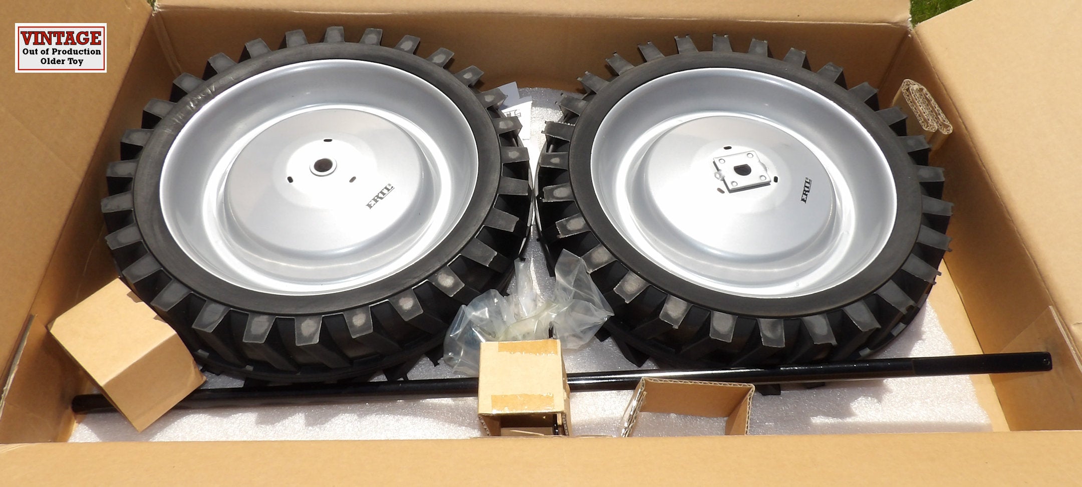 #14261 Case-IH Pedal Tractor Dual Wheel Kit