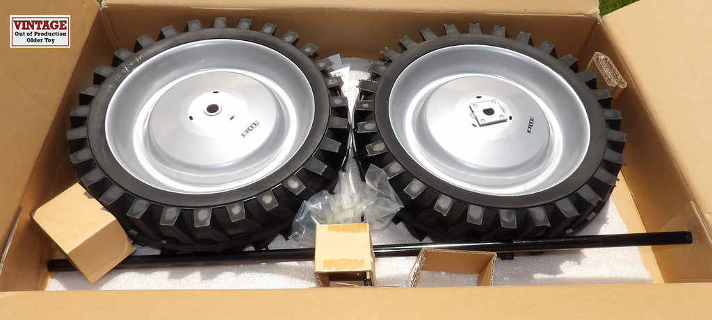 #14261 Case-IH Pedal Tractor Dual Wheel Kit