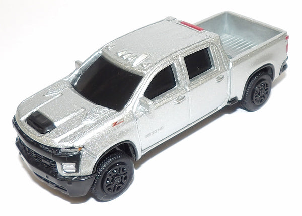 47167D 1/64 Silver 2020 Chevy Silverado 2500HT Pickup | Action Toys