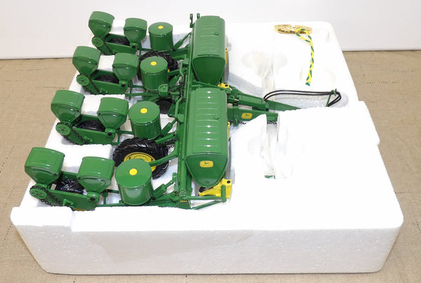 5838 1/16 John Deere Model 494-A Four-Row Planter, Precision #9