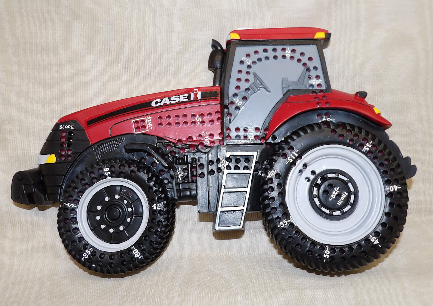 #6868 Farmall Case-IH Tractor Cribbage Board