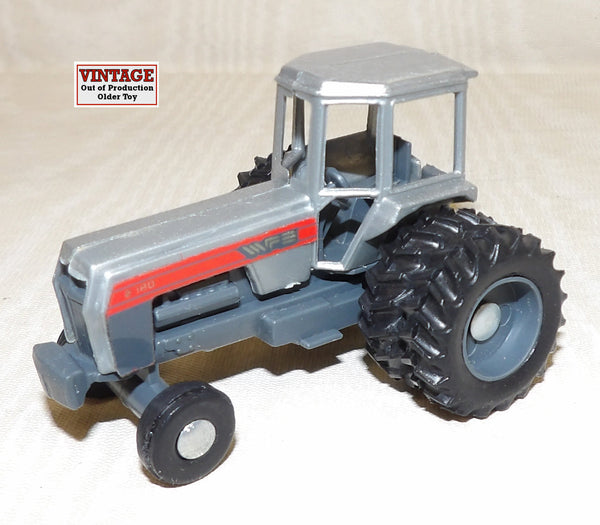 Scale top Models WFE 2-135 Field Boss Front Assist Tractor 1/16 in box