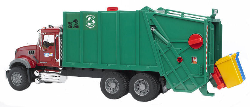 #02812 1/16 Mack Granite Rear Loading Garbage Truck