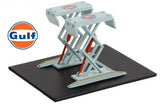 #16160-B 1/64 Auto Body Shop Gulf Oil Automotive Double Scissor Lifts