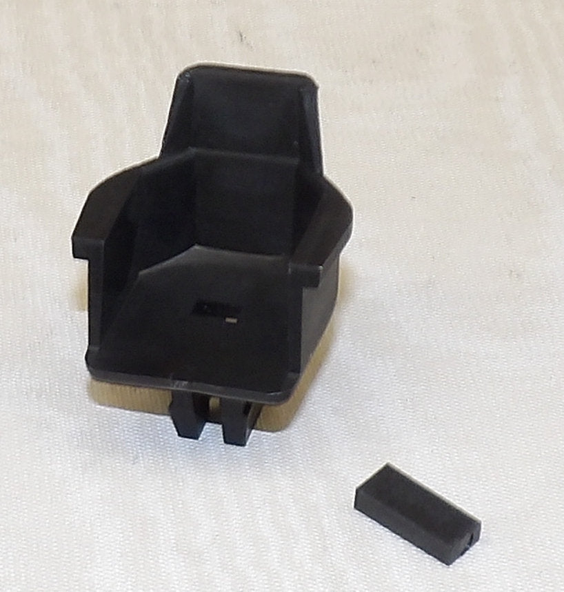 #03-028 1/16 Black Plastic Seat for Case Tractors