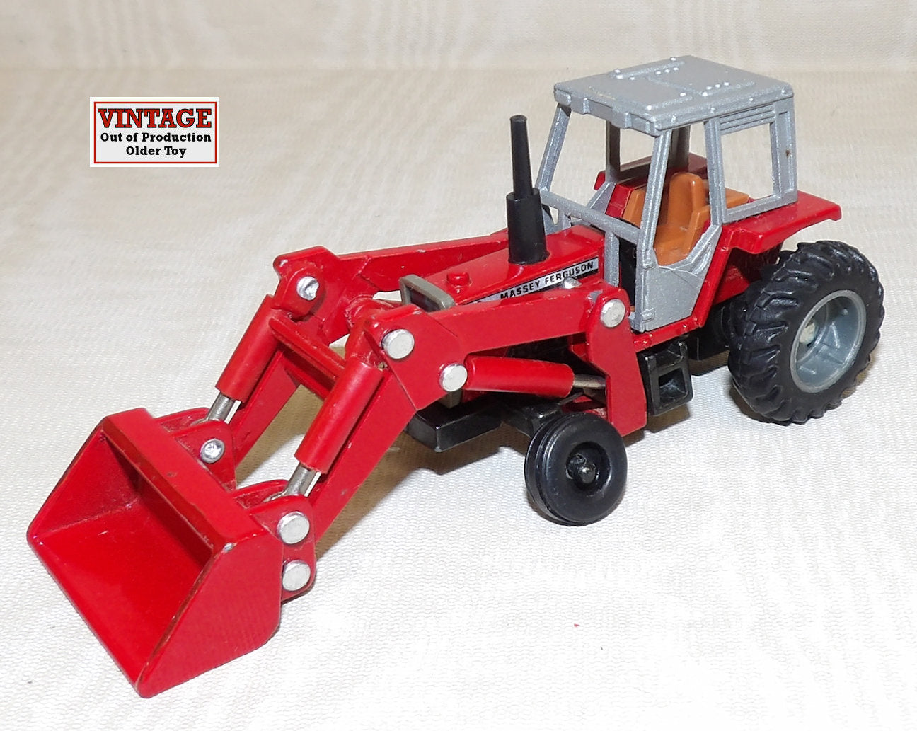 #1125 1/64 Massey Ferguson 699 Tractor with Loader - No Package