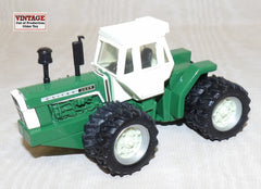 #13808-1 1/64 Oliver 2655 4WD Tractor with Duals - No Package, AS IS