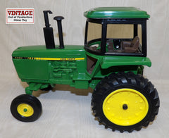 #15160 1/16 John Deere 4450 Row Crop Tractor - Cracked Rim, No Box, AS IS