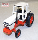 #1692DO 1/32 Case 2290 Tractor - No Box, AS IS
