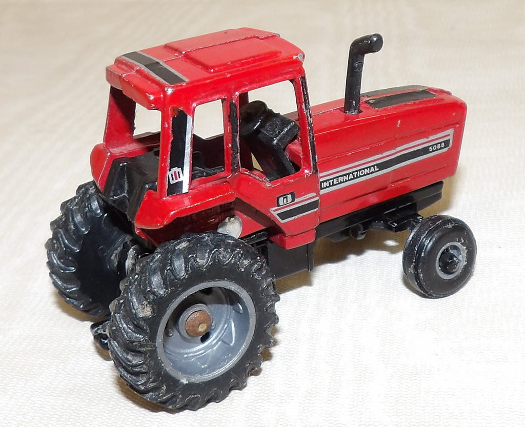 #1797EO 1/64 International 5088 Tractor - Used, AS IS