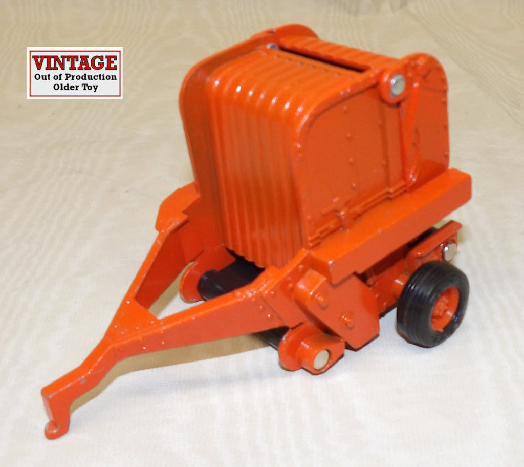 #1954 1/32 Case Round Baler with bale - Opened Package, AS IS