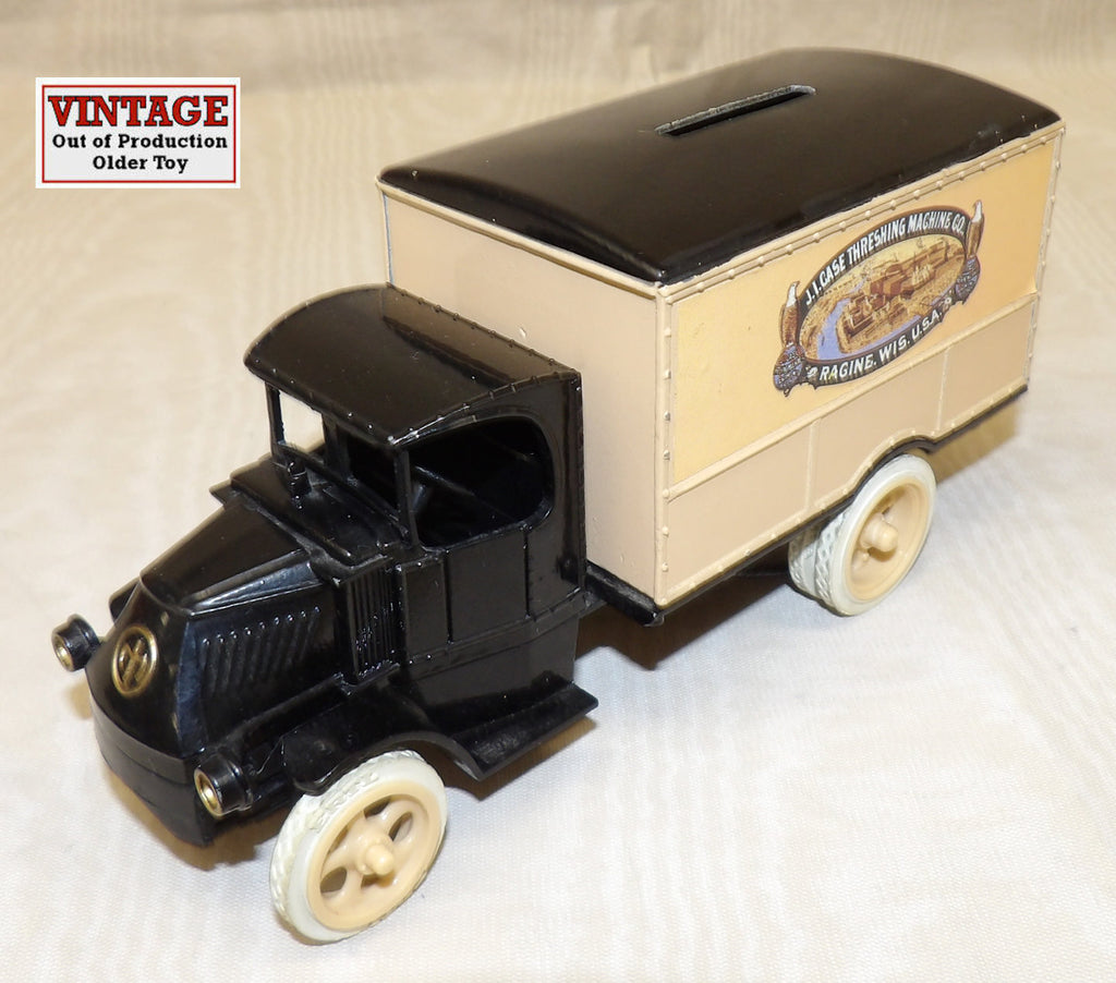 #216EO 1/25 1926 Case Mack Bull Dog Delivery Truck Bank