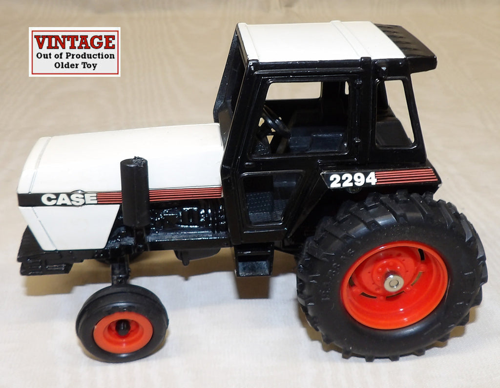#261EO 1/32 Case 2294 Tractor - Missing Muffler, No Box, AS IS