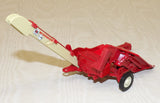 #2621 1/43 International McCormick 1-PR Corn Picker
