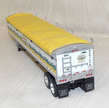 #30884 1/64 Wheat Montana Peterbilt 379 with Wilson Grain Trailer