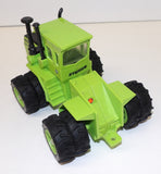 #3093 1/32 Steiger Panther III Green 4WD Tractor with Duals - Plastic