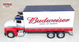 #33038 1/64 Budweiser Peterbilt 385 Van Box Truck