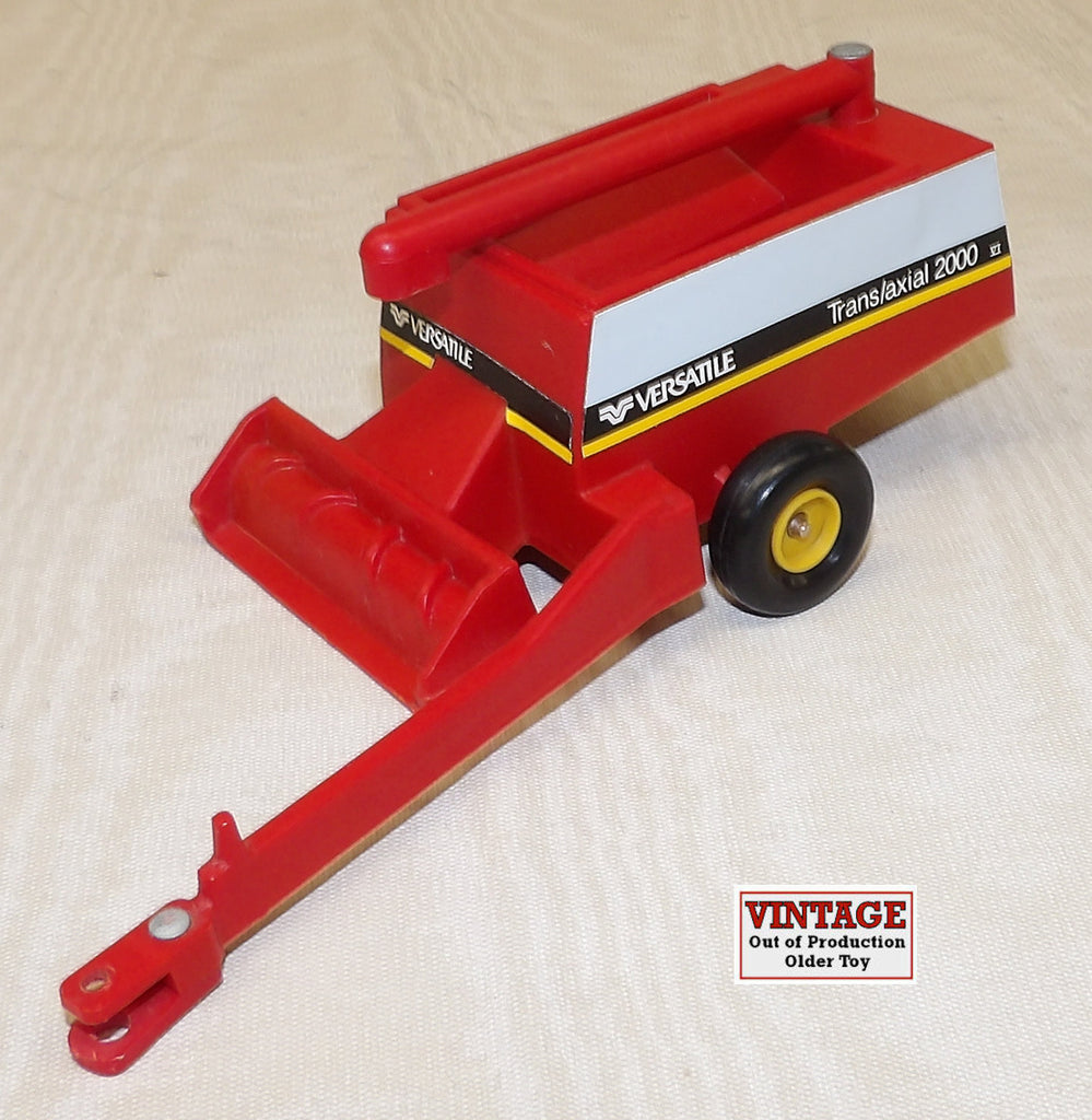 #365JLE 1/64 Versatile Trans/Axial 2000 Pull Type Combine - No Package, AS IS
