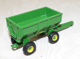 #370094 1/64 John Deere Flarebox Wagon - No Package, AS IS