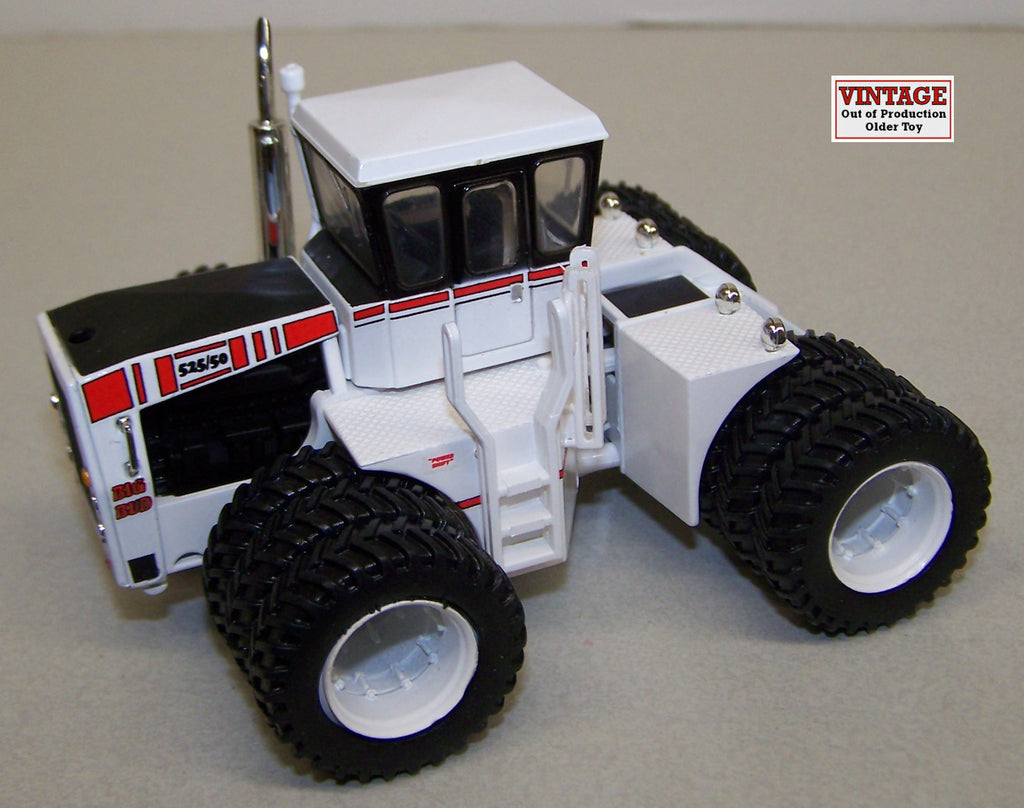 #40008 1/64 Big Bud 525/50 4WD Tractor with Triples and Cruiser Cab