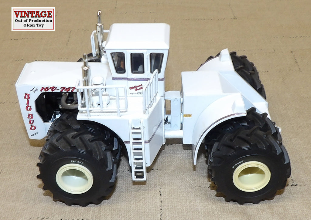 #40039 1/64 Big Bud 16V-747 900 H.P. 4WD Tractor with Duals, Modern Field Edition