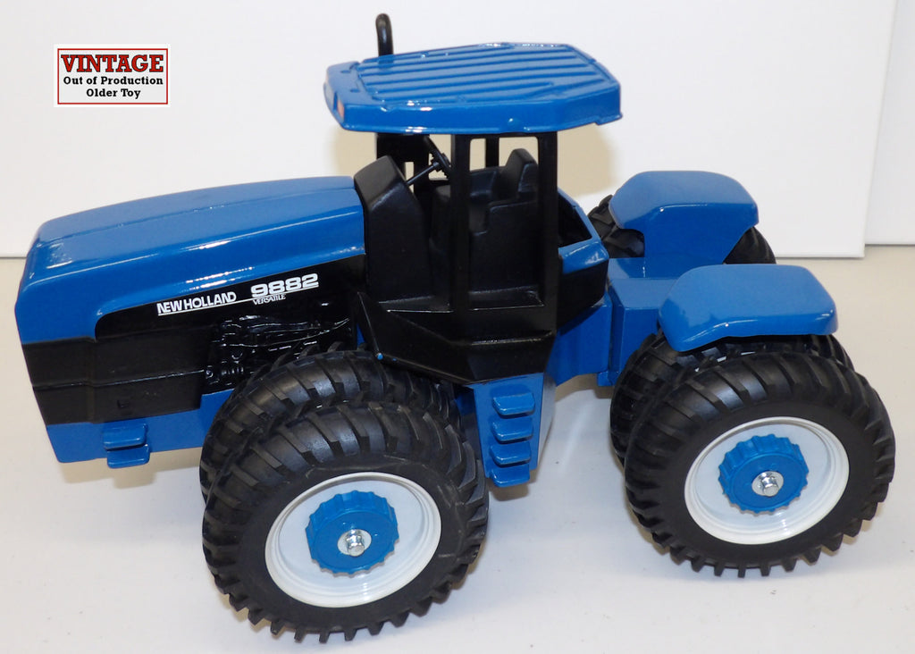 #402DS 1/16 New Holland 9882 Versatile 4WD Tractor