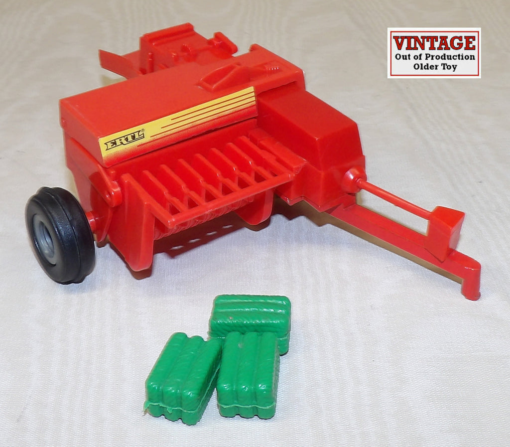 #4168 1/32 Ertl Red Square Baler with Bales - No Box, AS IS