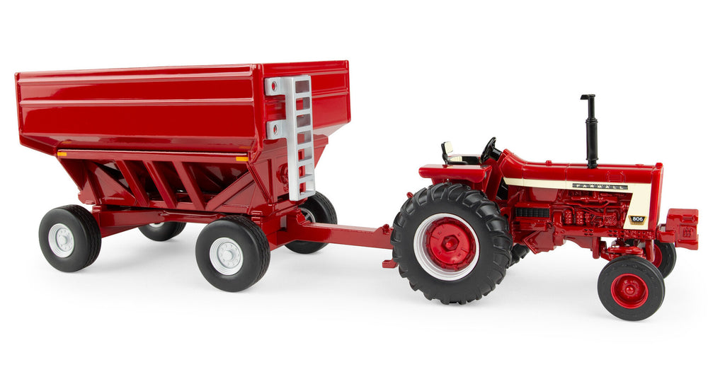 #44435 1/32 Farmall 806 Tractor with Gravity Wagon