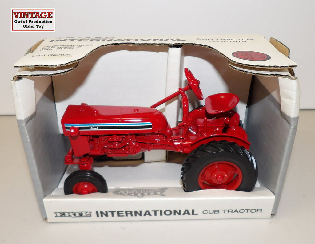#448 1/16 International Cub Tractor 1976-1979