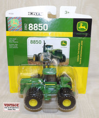 #45306 1/64 1982 John Deere 8850 4WD Tractor with Duals