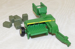 #454392 1/64 John Deere 338 Square Baler with Bales - No Package