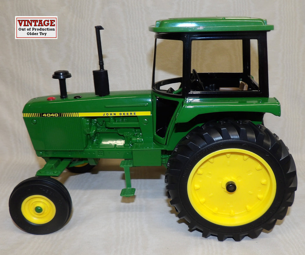 #45546 1/16 John Deere 4040 Row Crop Tractor - No Box, AS IS