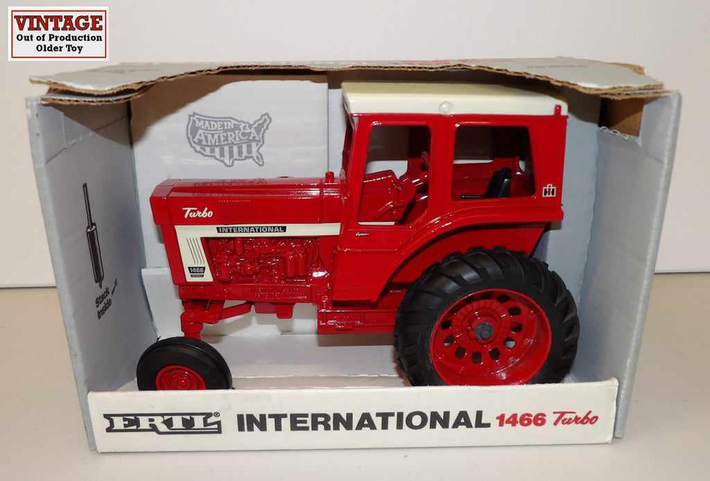#4622DA 1/16 International 1466 Turbo Tractor - International "66" Series Special Edition