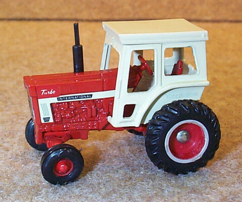 #4637B 1/64 International 1066 Turbo Tractor with Deluxe Cab - No Package