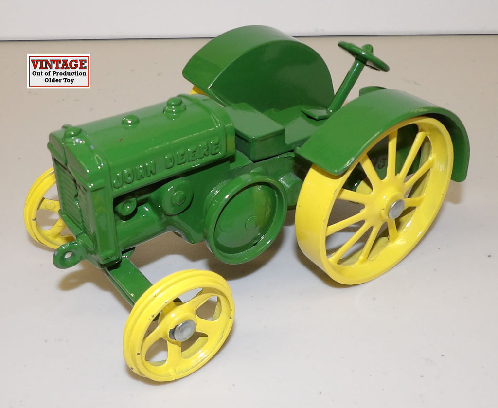 #500EPb 1/16 1923 John Deere Model D Tractor - No Box, AS IS