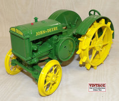 #5179 1/16 John Deere Model D Tractor with Steel Wheels - No Box, AS IS