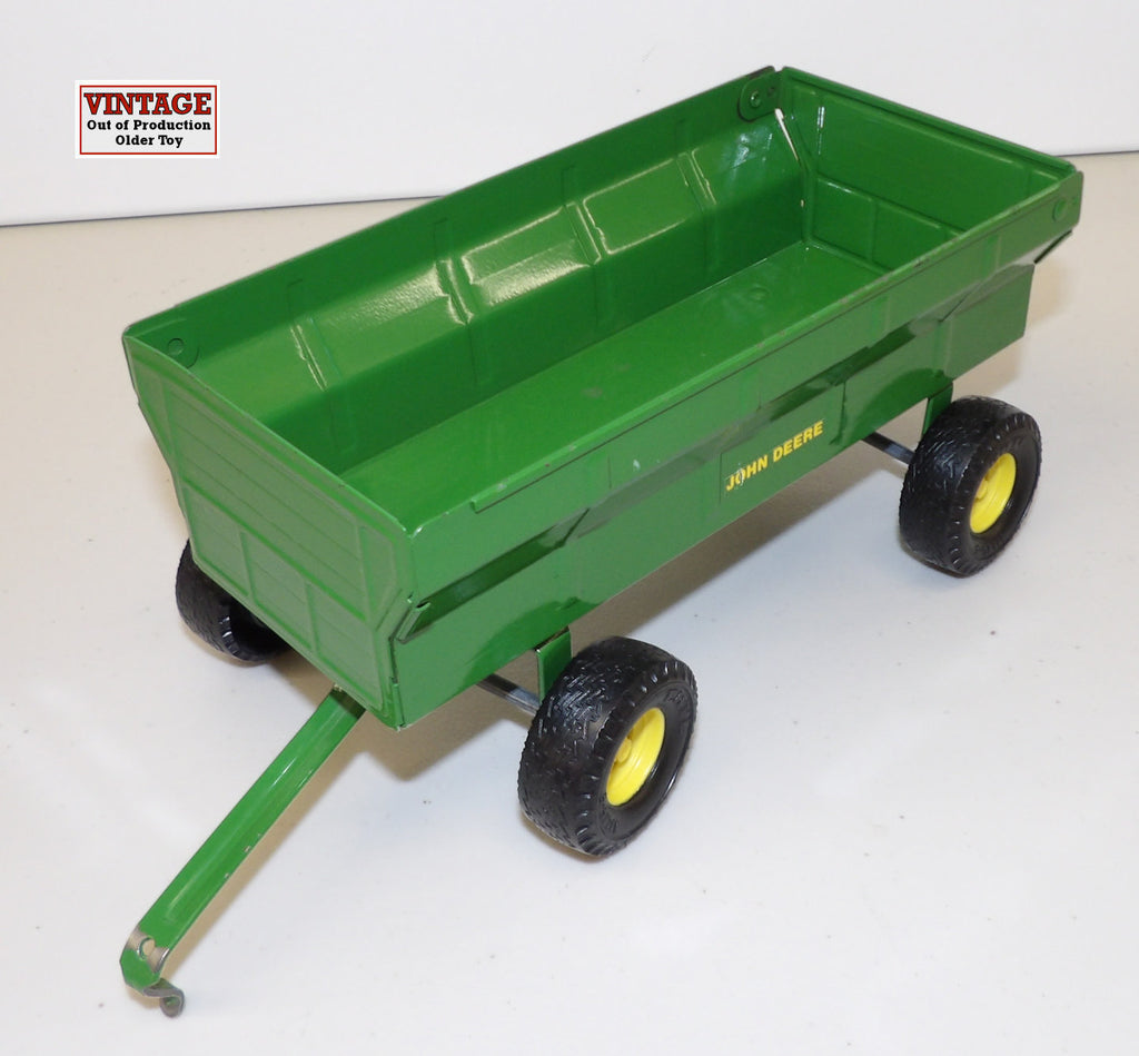 #529EO 1/16 John Deere Flare Box Wagon - Used, AS IS