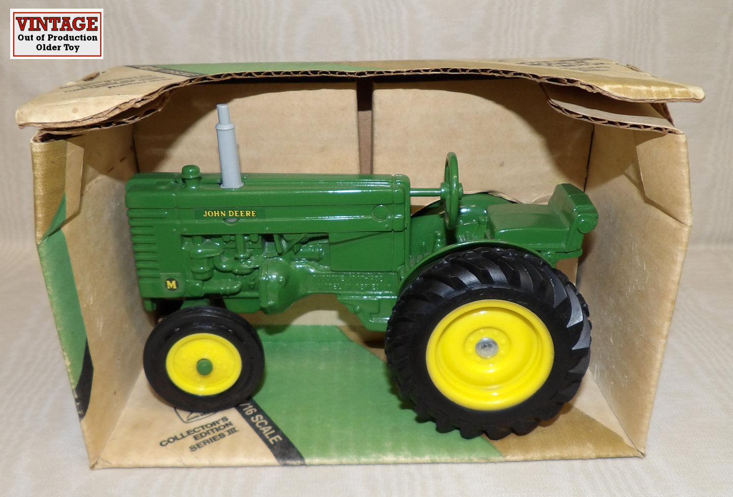 #540TA 1/16 John Deere Model M Tractor, Collectors Edition Series III