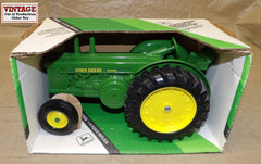 #544DO 1/16 John Deere Model R Wide Front Tractor