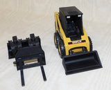 #55036 1/32 Cat 226 Skid Steer Loader with Work Tools, Pre-Owned