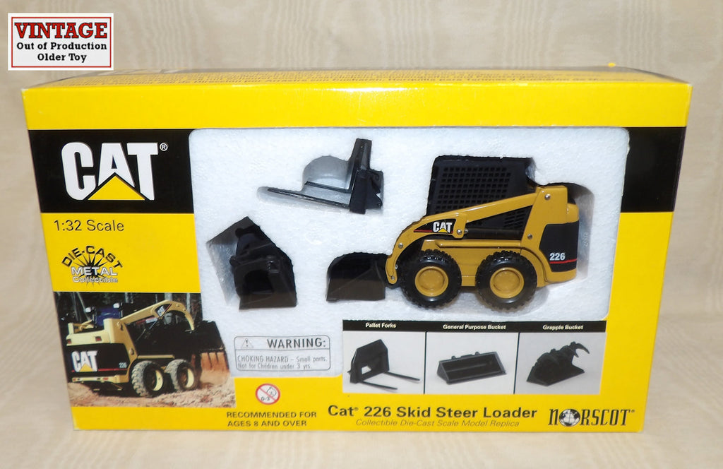 #55036 1/32 Cat 226 Skid Steer Loader with Work Tools, Pre-Owned