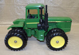 #5508CA 1/16 John Deere 8650 4WD Tractor with Duals, Collector Edition