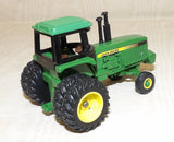 #5516 1/64 John Deere "4450" Tractor with Duals - no package