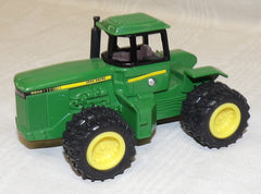 #551EO 1/64 John Deere 8850 4WD Motorized Tractor - No Package, AS IS