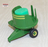 #5568 1/64 John Deere Bale Processor with Bale - No Package, AS IS