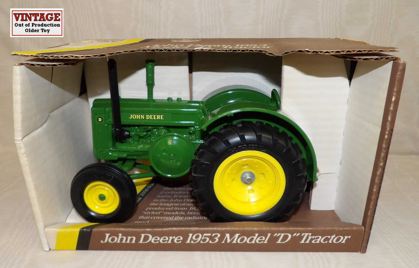 #5596DO 1/16 John Deere 1953 Model D Tractor, Rubber Tires