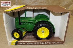 #5596DO 1/16 1953 John Deere Model T Tractor