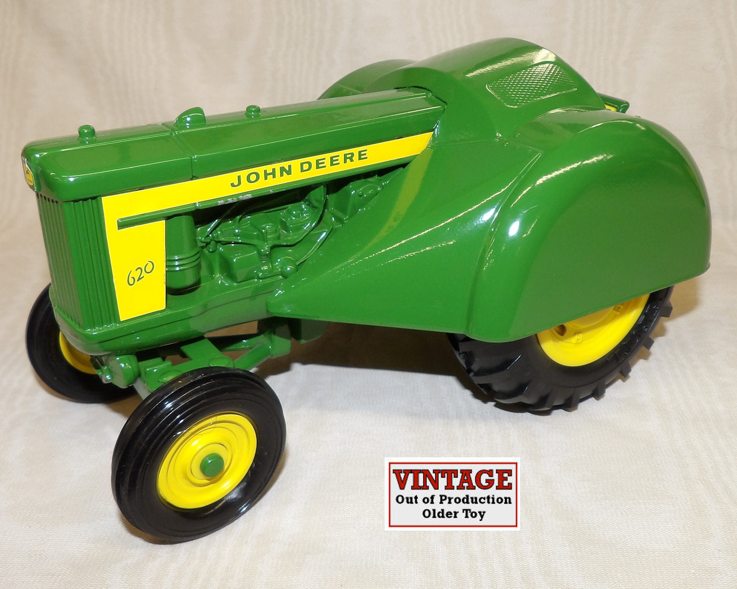 #5678 1/64 John Deere 620 Orchard Tractor, 1992 Two-Cylinder Club Expo III Collector Edition